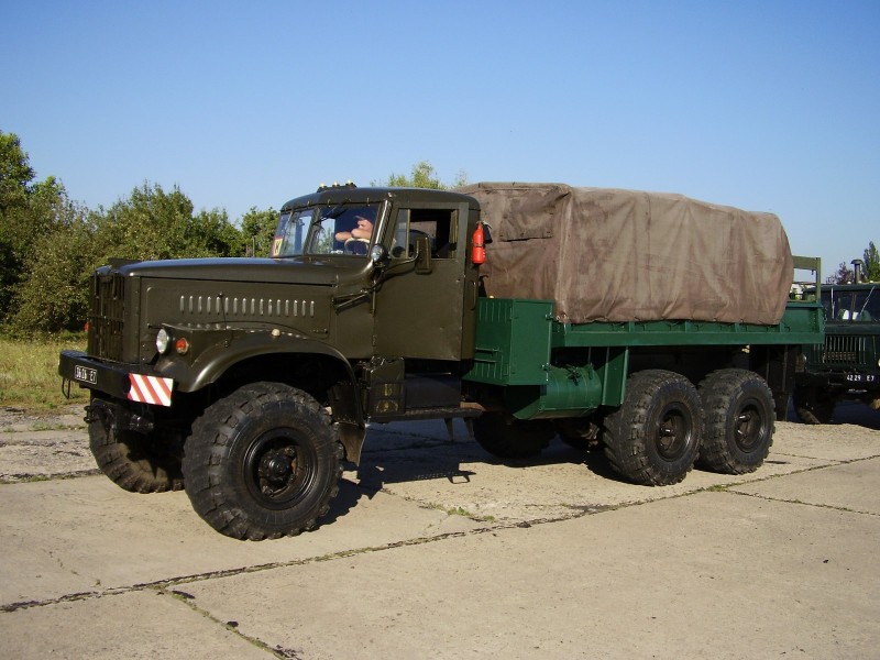 КрАЗ-255 вид с боку КрАЗ-255 вид с боку